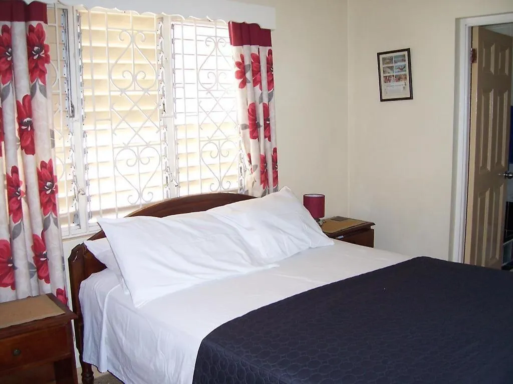 Homestay Almond Tree Villa Ocho Rios Jamaica