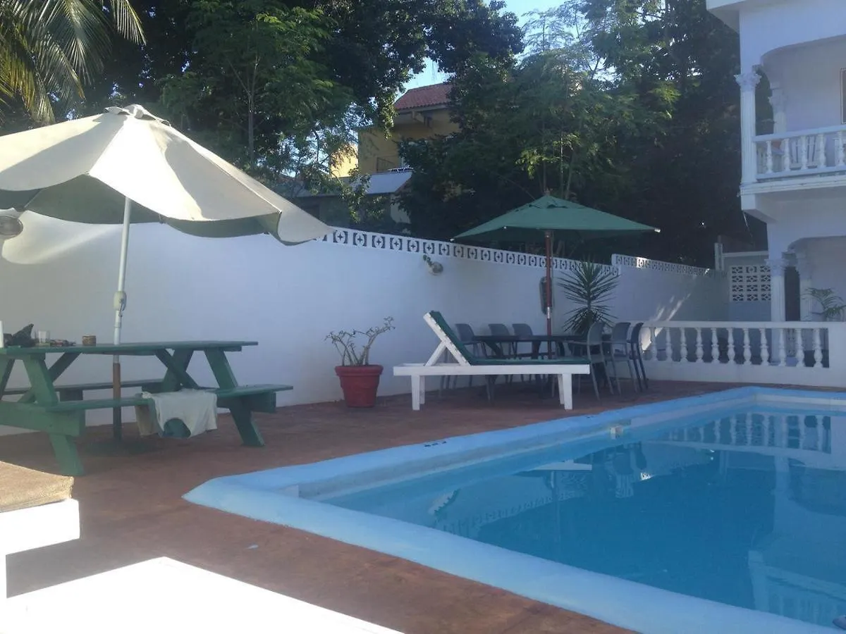 Homestay Almond Tree Villa Ocho Rios Jamaica